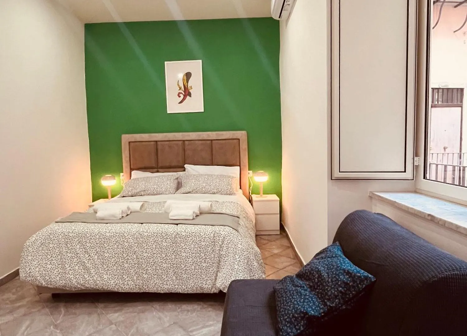 7 Bello House Napels 0*,  Italië
